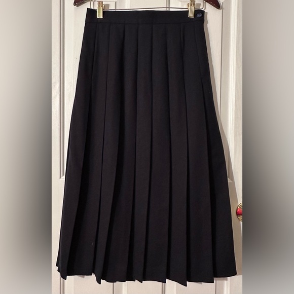 L.L. Bean Dresses & Skirts - L.L.BEAN Wool 10 PETITE Navy Blue Pleated A-Line Midi Skirt Classic Quiet Luxury